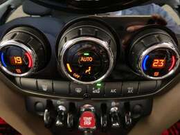 【運転席操作部】『運転席周辺の装備』の画像になります。快適なドライブを楽しむための機能が装備されています！運転席から触れるので使いやすいです！