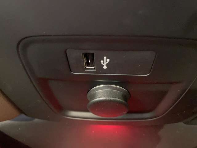 【天井】『天井』の画像になります。写真の内容に関してご不明点、ご質問等がございましたらお気軽にガリバー店舗までお問い合わせください。