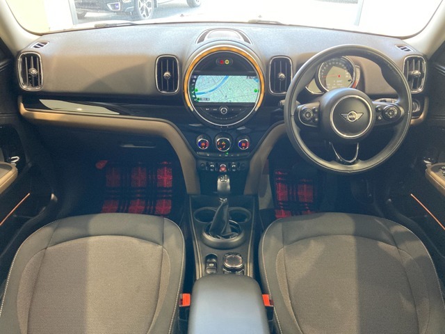 【インパネ全体】『インパネ全体』の画像になります。写真の内容に関してご不明点、ご質問等がございましたらお気軽にガリバー店舗までお問い合わせください。