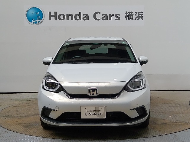 Honda認定中古車はU-Select保証1年付きで、有料で最長5年まで延長可能です。またU-Select　Premium保証の中古車は無料保証2年付きで、有料で最長5年まで延長可能です。