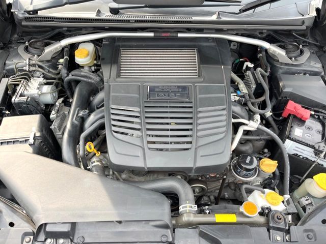 親切・丁寧な専門メカニックスタッフが応対！・車検・点検整備・事故等の修理などアフターサービスも安心。お車のカスタマイズもネクステージのサービススタッフまでご相談ください！