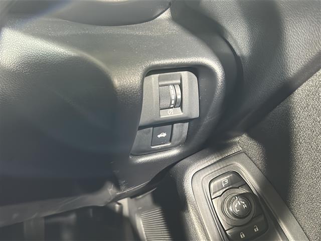 【お問い合わせください】写真の内容に関してやおクルマ購入までの流れなどご不明点、ご質問等がございましたらお気軽にガリバー店舗までお問い合わせください。