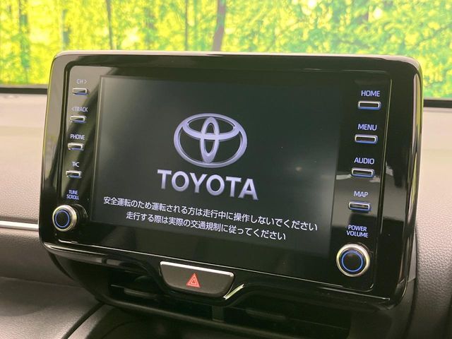 【ナビ機能付きディスプレイオーディオ】ナビ機能搭載の他、お持ちのスマートフォンと連携して、ナビやbluetoothでの音楽再生が可能です♪デザインはもちろん操作性も良好！