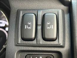 両側電動スライドドア搭載。