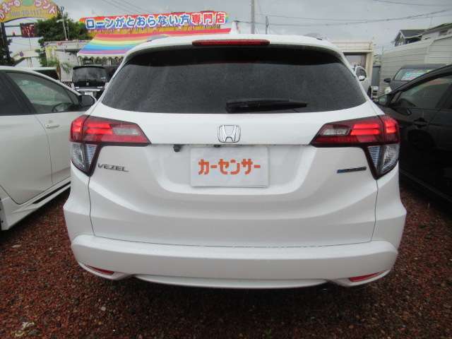 納車前の点検整備やアフターサービスもお任せください。経験豊富な国家資格を持った整備士がお客様のお車と真剣に向き合い、誠心誠意のメンテナンスを施します。安心してお乗りいただけます。