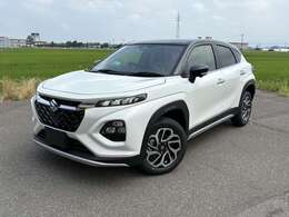 車両の品質管理は室内展示場を完備しておりますので、品質を保った状態の車両をご覧いただけます。