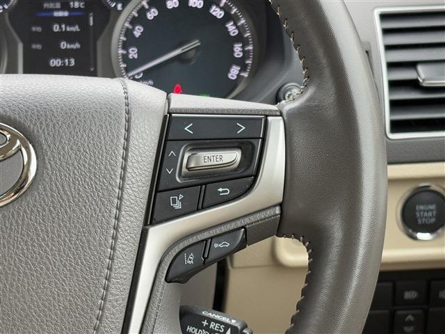 ～ネットワークで探す～オークションで日本中からお車を御用意させて頂きます。オークションだけではなく、中・四国優良中古車「CFN」などの共有在庫システムからお気軽にお取り寄せ出来ます。お客様の幅広いご要