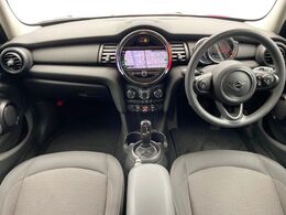 輸入車グループ総在庫数約2，000台！全国の系列店からメーカー・車種問わずご紹介出来るので、あなたにピッタリのお車が見つかるはずです♪まずはお問い合わせ下さい☆