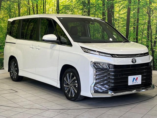 大好評のボディコーティング「弾スプラッシュコート」もご納車までに施工可能。通常のガラスコートと異なる、耐久年数6年の無機質ガラスコーティングが、ボディをキレイな状態に保ってくれます。