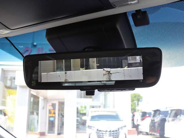 カーセブン札幌清田店は、国道36号線沿いにございます。「7」の看板が目印でございます！お気軽にご来店下さい！