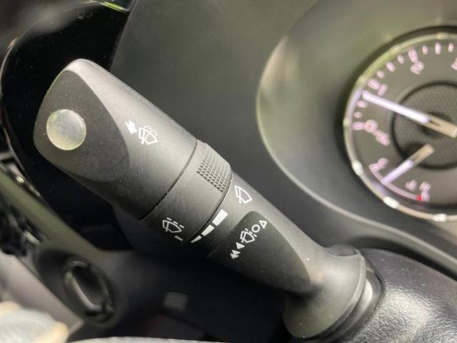 国産車から輸入車まで多様なお客様のニーズのお応えできるように、全国規模で豊富な在庫展開！車のことならWECARSへ！