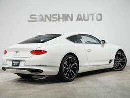 当社は全国に販売、納車実績がございます。納車後も当社加盟の輸入車組合ネットワークを使いアフターサービスをご提供できます。遠方のお客様も御遠慮無く御用命下さい