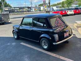 ブラック色変え車両