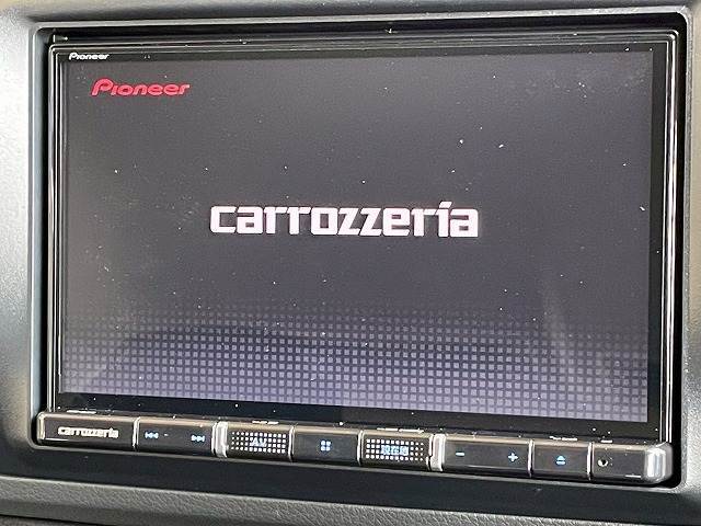 メモリナビ搭載。最新型のナビへの交換も可能です。