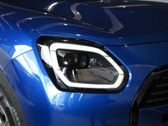 こちらはLEDヘッドライトのついたおくるまです。
