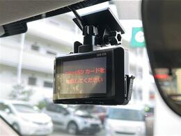 安心の全車保証付き！（※部分保証、国産車は納車後3ヶ月、輸入車は納車後1ヶ月の保証期間となります）。その他長期保証(有償)もご用意しております！※長期保証を付帯できる車両には条件がございます。