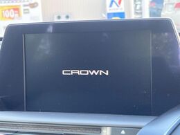 【メーカー純正ナビ】インテリアに溶け込むスタイリッシュな「専用設計」メーカーナビを装備♪視認性や操作性など基本性能にも優れ、より上質なカーライフをお楽しみいただけます。
