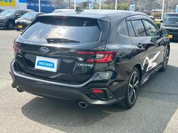 全国に店舗を展開しているのでどこでもお取り寄せが可能です！この車が気になるけど遠方だから・・・と諦める必要はありません！※別途陸送費が必要です。