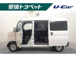 広い開口部で荷物の積み下ろしもラクラク♪