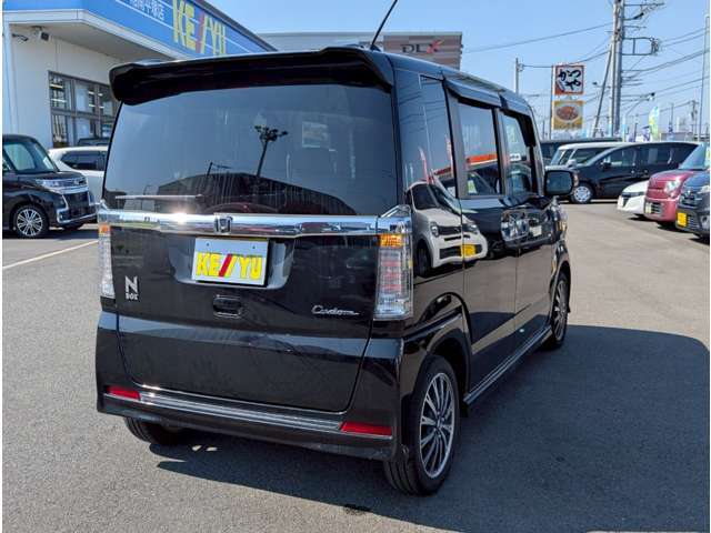 ☆修復歴表示を自社基準では無く、公的機関「（財）日本自動車査定協会」の基準を採用し、全車に修復歴の有無や箇所、程度を明記☆