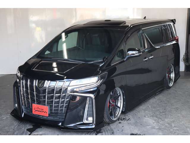 ■誰が見てもかっこいい車作りを目指します。お車の事なら、何でもお気軽にご相談下さい！各ドレスアップ系ホイール・タイヤ等のご注文も承っております。