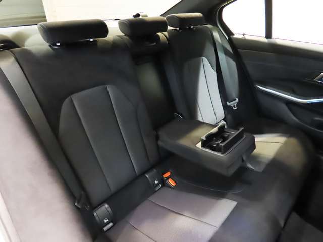 綺麗な後部座席