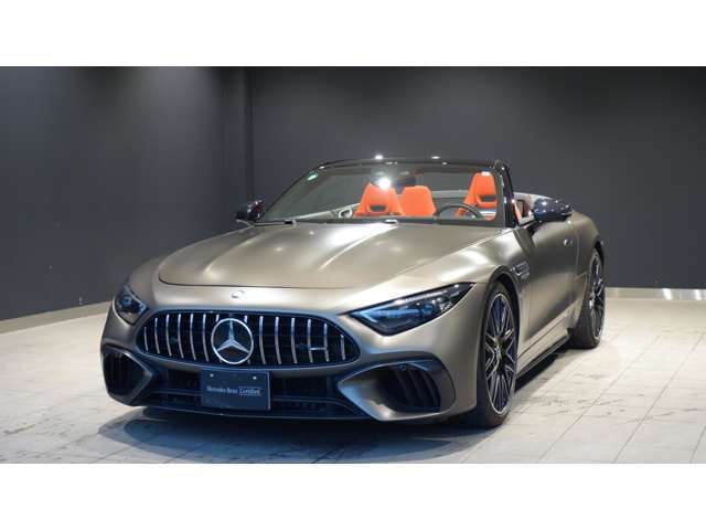『メルセデス・ケア』が継承されるお車は、車両本体の保証にプラスして、エンジンオイルやワイパーブレード等の消耗部品に関しましても、交換時期に達している場合は無償交換させて頂きます。
