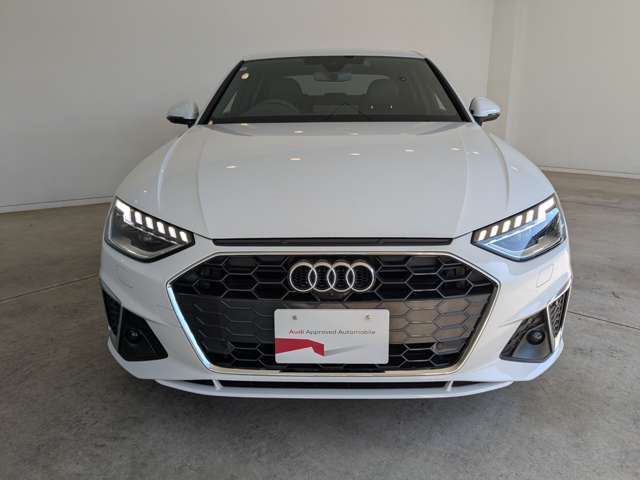 安全機能　アウディプレセンスやアクティブレーンアシスト、休憩推奨などドライバーが安全に運転をする事ができるような安全装備がしっかりとついております。