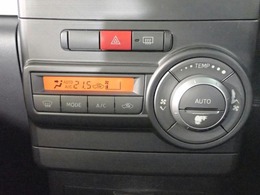 ★オートエアコン仕様で室内いつでも快適です♪便利で快適なアイテムが多数！ポイント5店は総在庫1000台以上の大型安心ディーラー系列です♪また提携オークションサイト約30万台から検索・取寄せも可能です♪