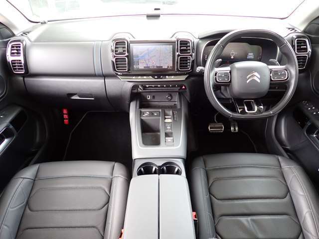 サンルーフ　ナッパレザーシート　専用ナビ　AppleCarPlay ドラレコ　ワイヤレス充電　電動リアゲート　バックカメラ　ETC　クルコン　BSM　パワーシート　電動パーキング　コーナーセンサー