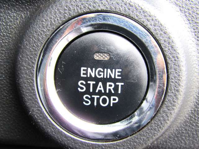 お車のカスタムや外装磨き、板金作業、各種新品部品や中古部品もお探しします●あいおい損保代理店●任意保険の取扱いも御座います●上級資格者が常駐●無料お見積り●加入者はロードサービス付●詳細は当社まで●