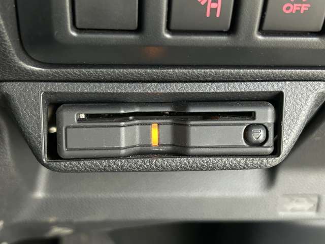 【ビルトインETC装着車両】 防犯対策バッチリ！！！ 高速走行もスムーズにお支払いが可能な装備！！！ セットアップも当社で可能です！！！