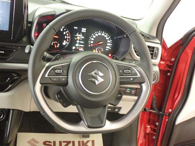 レーシングカーにも使用される　D型のステアリングホイール☆　本革巻きで　車内に高級感をプラスします。