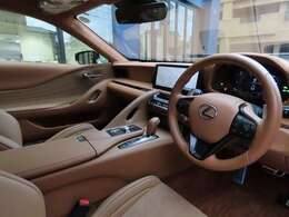 ★マイナーチェンジ後≪2023年モデル≫12.3インチタッチディスプレイオーディオPlus、パノラミックビューモニター（床下透過表示機能付）装備しております！