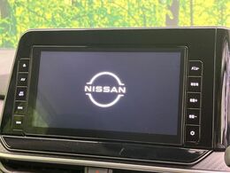 【純正ナビ】人気の純正ナビを装備。オーディオ機能も充実しており、Bluetooth接続すればお持ちのスマホやMP3プレイヤーの音楽を再生可能！毎日の運転がさらに楽しくなります！！