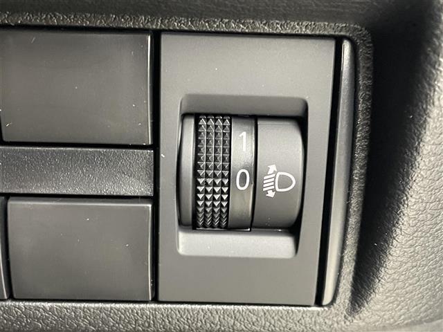 【運転席操作部】快適なドライブを楽しむための機能が装備されています！運転席から触れるので、使いやすいです！除菌プランいれていただくと、さらに清潔で安心していただけます！