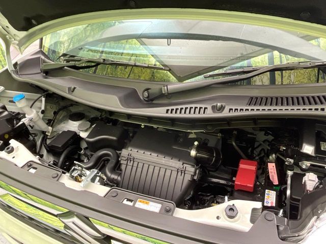 親切・丁寧な専門メカニックスタッフが応対！・車検・点検整備・事故等の修理などアフターサービスも安心。お車のカスタマイズもネクステージのサービススタッフまでご相談ください！