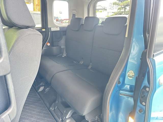 ★5年間新車保障★初度登録から5年間の新車保証が含まれています。長期間、安心してお乗り頂けます！保障費用は支払総額に含まれています！遠方のお客様は保証継承後、お近くのディーラーにて保証が受けられます！