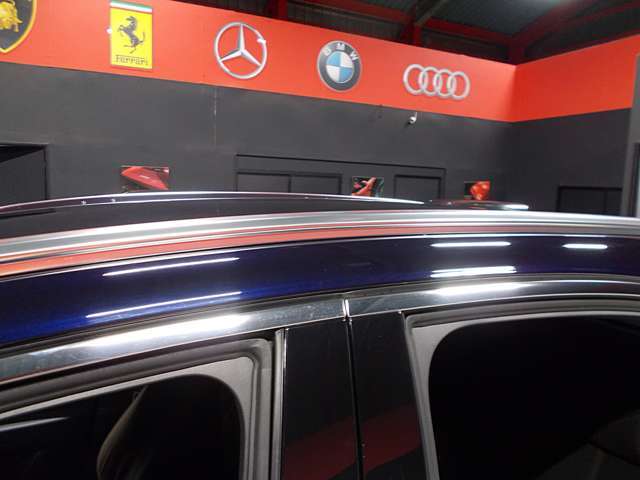 ルーフにも目立つダメージなくきれいです！