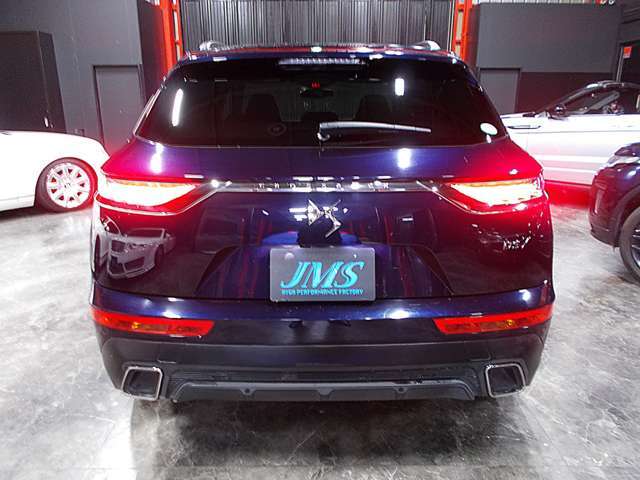 セーフティパッケージ　衝突軽減ブレーキシステム　レーンキープアシスト　ブラインドスポットセンサー　トラフィックサインインフォメーション　オートマチックハイビーム　アダプティブヘッドライト