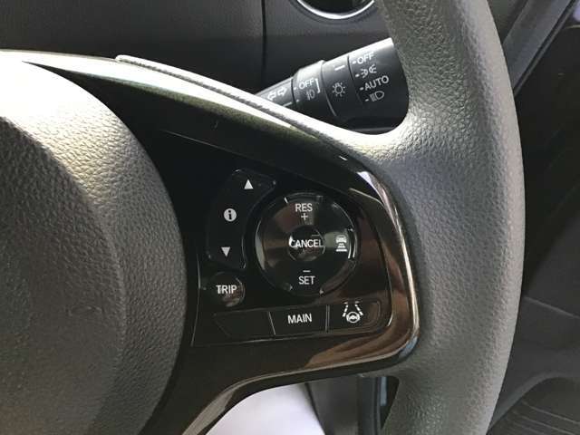 ☆SENSING☆　追従機能・路面逸脱防止などが付いたオートクルーズで高速道路も快適です