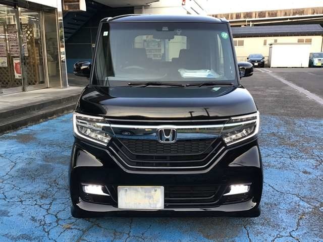 ワンオーナーで内外装ともきれいなお車です