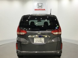 Honda認定中古車 U-Selectは3つの安心をお約束します。　1　Hondaのプロが整備した安心。 2　第三者機関がチェックした安心。　3　購入後もHondaが保証する安心。