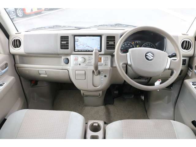 お客様が安心して乗っていただけるよう常時、劣化した部品等は交換しております。他にも交換時期がきた部品等は自社工場にて点検整備をおこなっております！