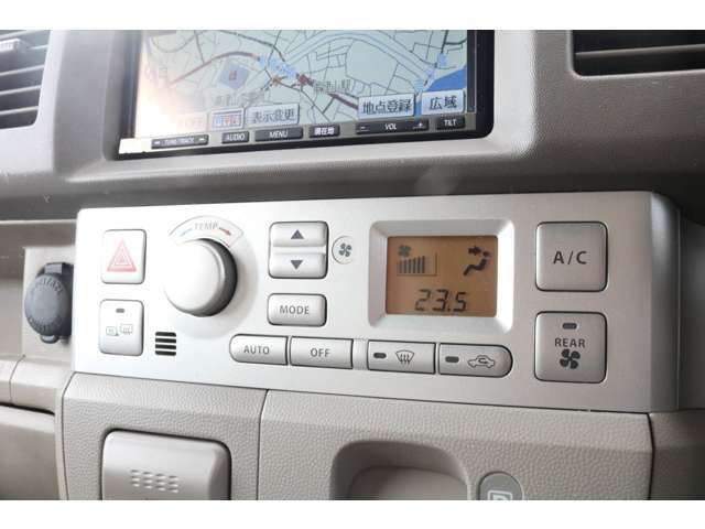 エアコンはオート機能付き