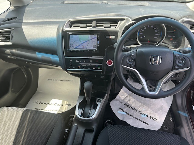 【HondaSENSING】衝突を予測してブレーキをかけたり、前のクルマとちょうどいい距離でついていったりできる多彩な安心・快適機能を搭載した先進の安全運転支援システムです。