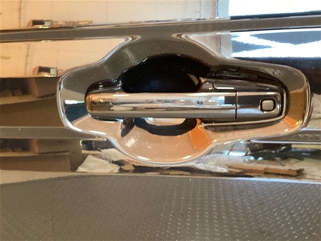 ■□■□■ リバティは軽自動車からミニバンSUVまで全車種を取り扱う、まさに自動車の大型ショッピングセンターです！！ ■□■□■