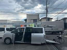 非課税車両！トヨタ・ヴォクシー！X-Lエディション！福祉車両！スロープタイプ入荷いたしました！福祉車両専門店GAREGE K！
