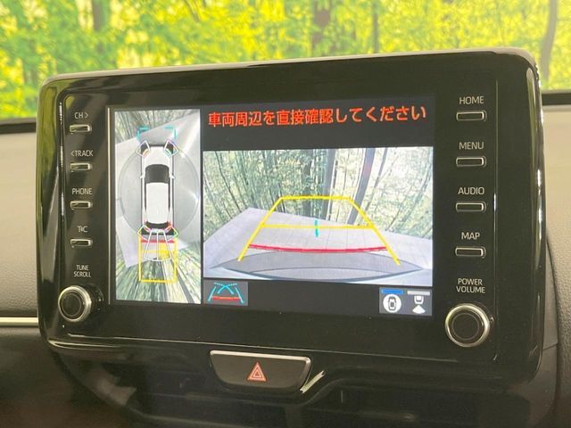 【パノラミックビューモニター】専用のカメラにより、上から見下ろしたような視点で360度クルマの周囲を確認することができます☆死角部分も確認しやすく、狭い場所での切り返しや駐車もスムーズに行えます。