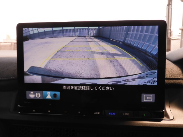 ◆バックカメラ◆リバースにするだけで映ります、後方の安全確認や、狭い駐車場での車庫入れ、雨の日や夜間など視界の悪い時に便利です！安全にバックする為には欠かせない装備です。